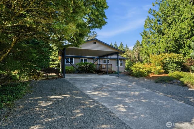 Property photo for 1916 NE Cady Street, Bremerton photo 2