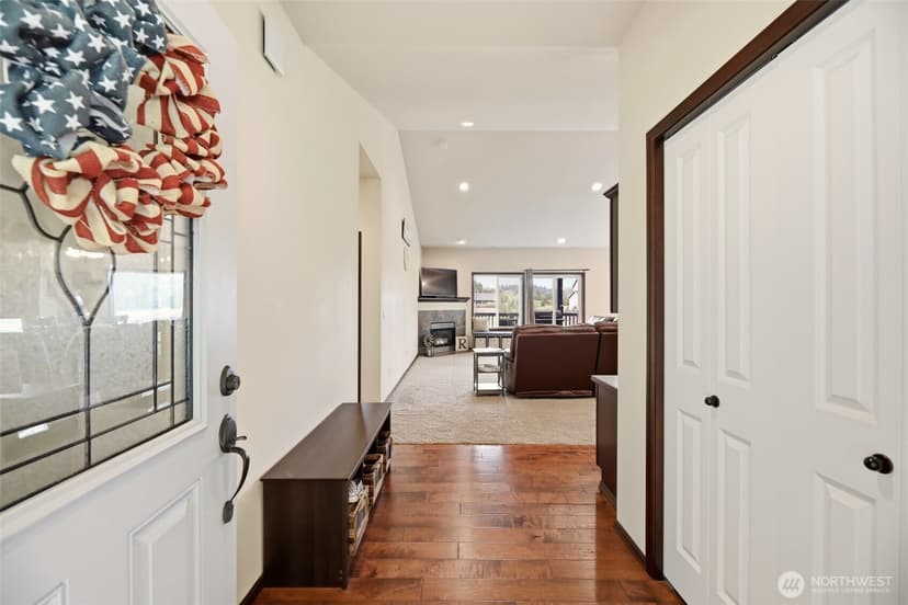 Property photo for 24214 Harvey Creek Road, Arlington photo 15