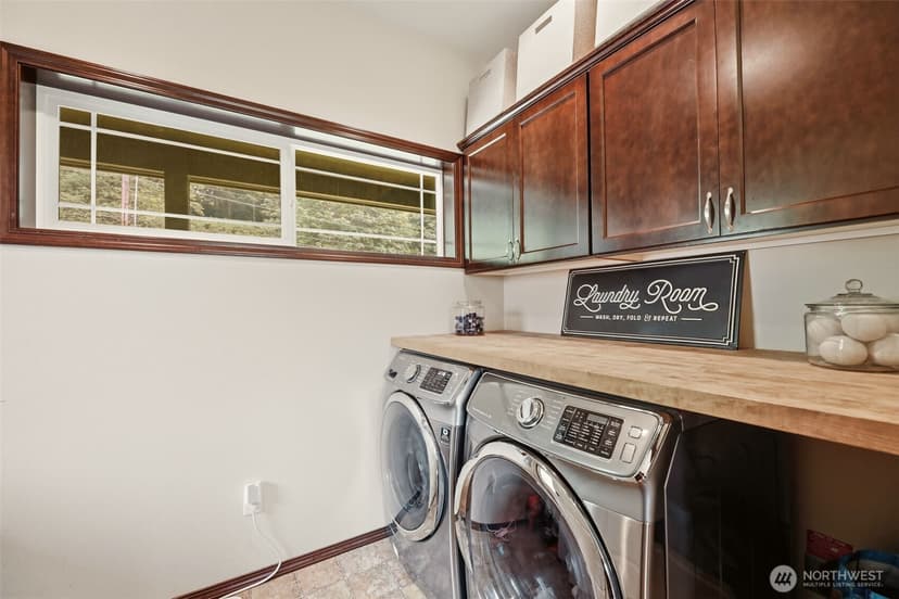 Property photo for 24214 Harvey Creek Road, Arlington photo 32