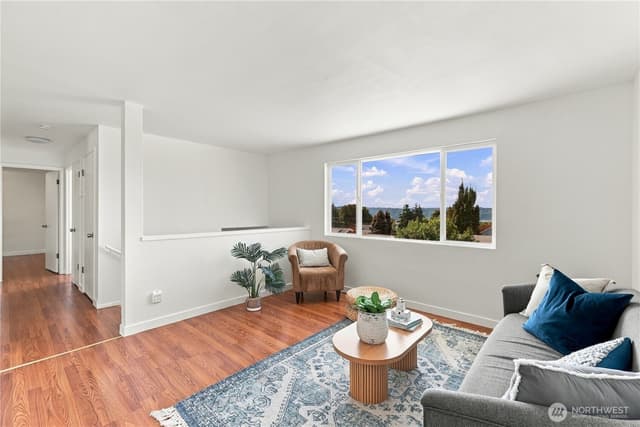 Property photo for 5922 23rd Avenue S, Seattle photo 4
