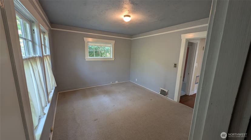 Property photo for 7011 14th Avenue NE, Seattle photo 19