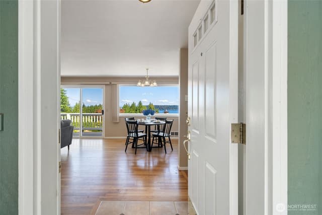 Property photo for 8102 E Seaview Drive, Port Orchard photo 5