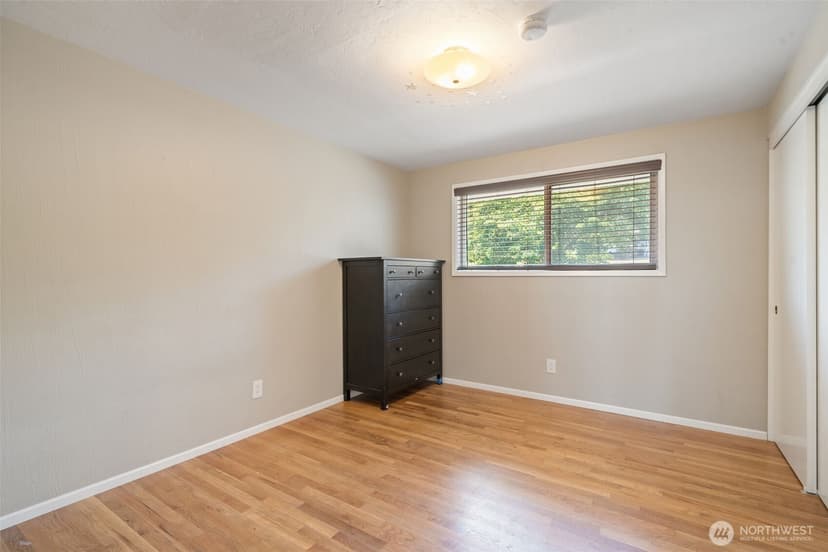 Property photo for 8102 E Seaview Drive, Port Orchard photo 14