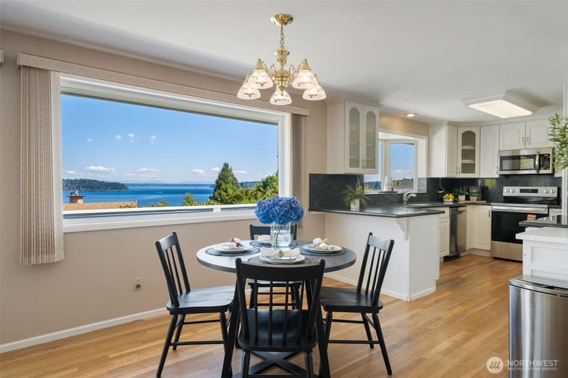 Property photo for 8102 E Seaview Drive, Port Orchard photo 6