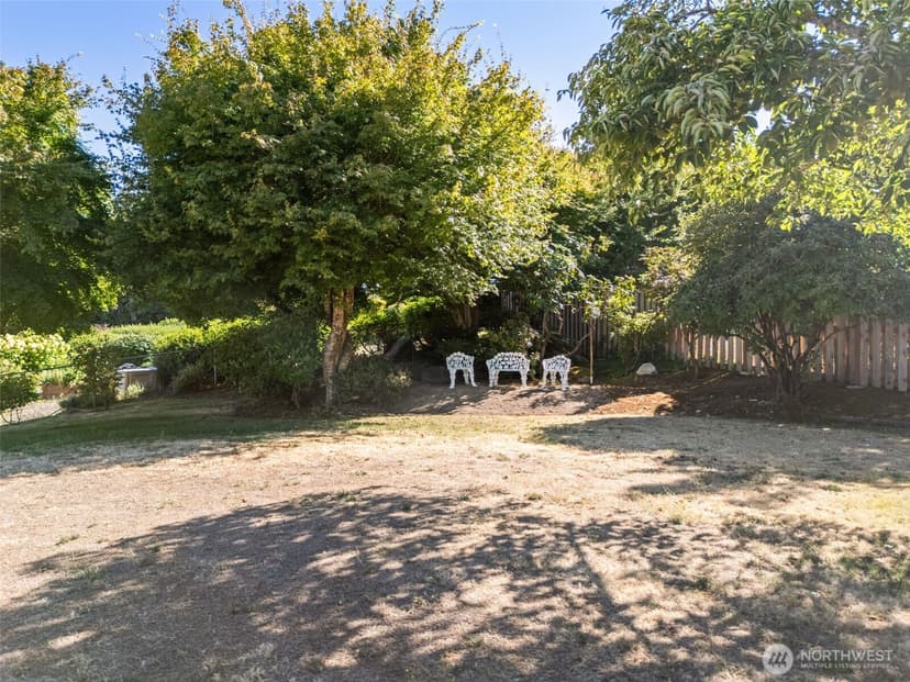Property photo for 8102 E Seaview Drive, Port Orchard photo 36