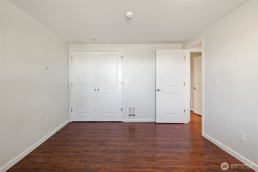 Property photo for 8102 E Seaview Drive, Port Orchard photo 32