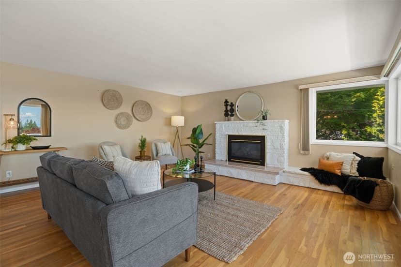 Property photo for 8102 E Seaview Drive, Port Orchard photo 7