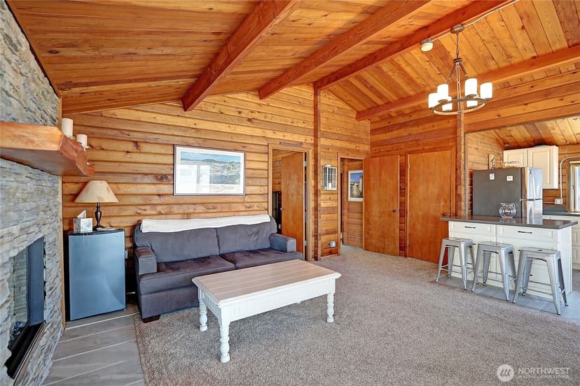 Property photo for 14130 Evergreen Way, Stanwood photo 10