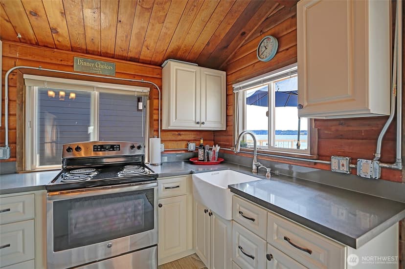Property photo for 14130 Evergreen Way, Stanwood photo 14