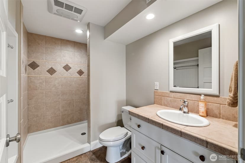 Property photo for 4903 197th Avenue East, Lake Tapps photo 28