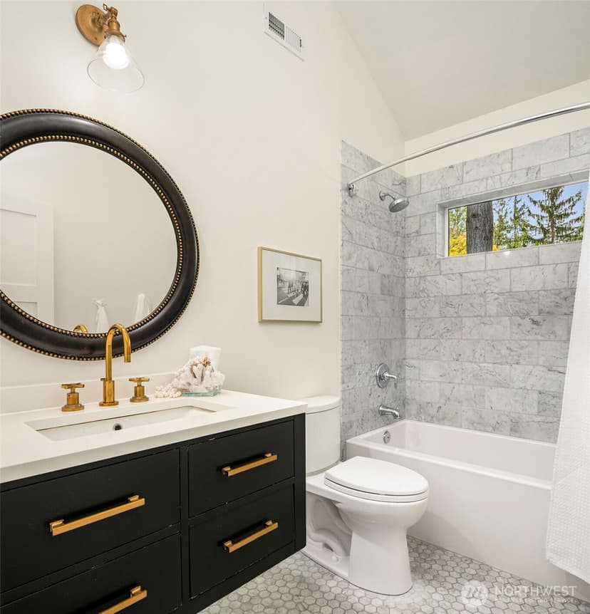 Property photo for 6543 81st Avenue SE, Mercer Island photo 32