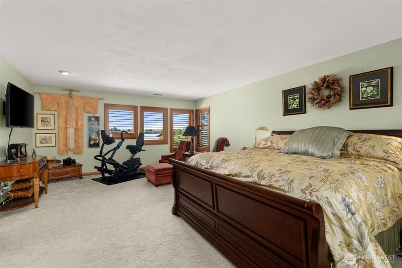 Property photo for 360 Wildwood Avenue SE, Ocean Shores photo 31