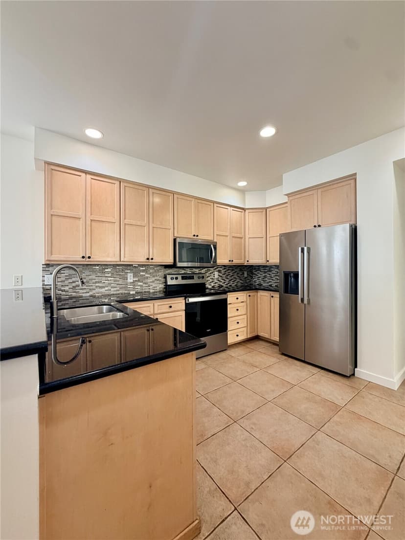 Property photo for 4611 NE 5th Place, Renton photo 13