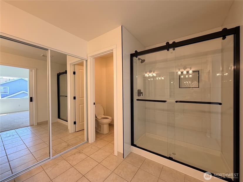 Property photo for 4611 NE 5th Place, Renton photo 21