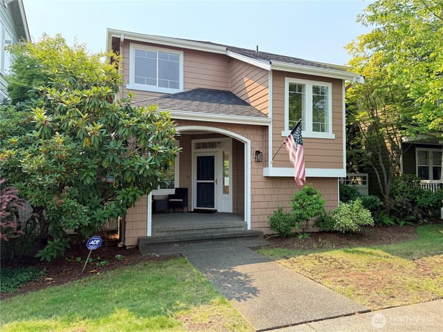 Property photo for 4611 NE 5th Place, Renton photo 2