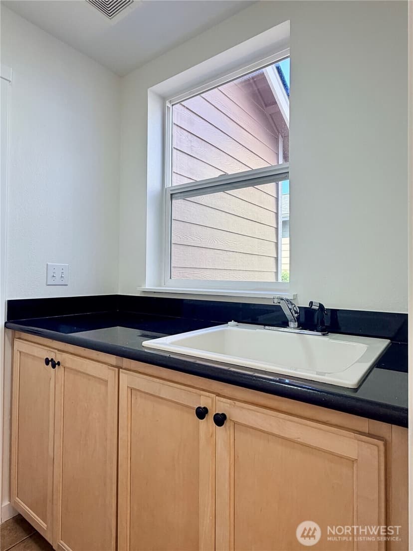 Property photo for 4611 NE 5th Place, Renton photo 30