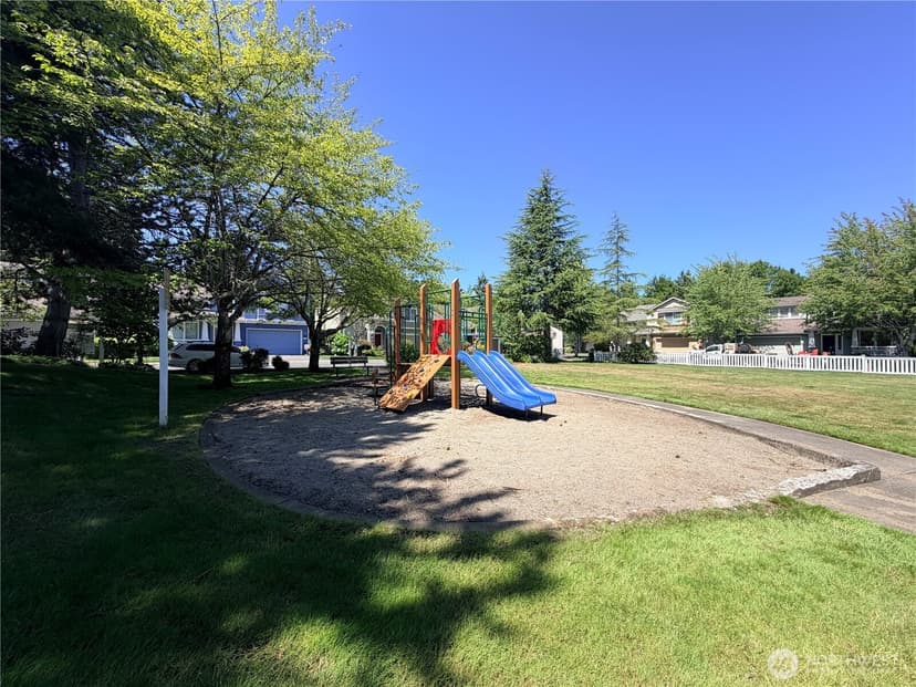 Property photo for 4611 NE 5th Place, Renton photo 36