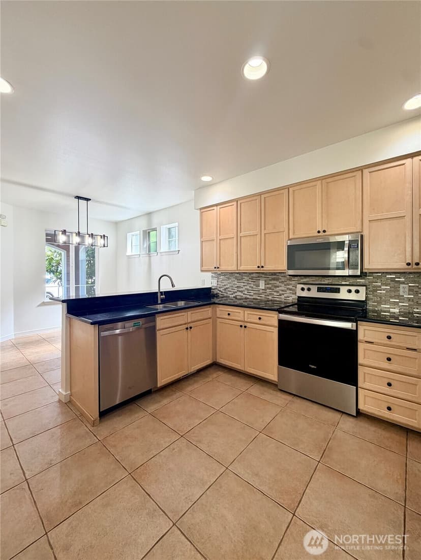 Property photo for 4611 NE 5th Place, Renton photo 10