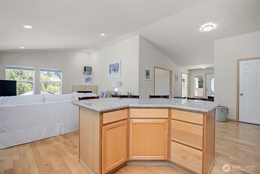 Property photo for 7977 E Clam Bay Court, Port Orchard photo 8