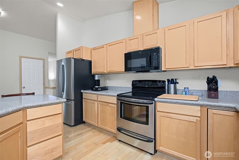 Property photo for 7977 E Clam Bay Court, Port Orchard photo 10