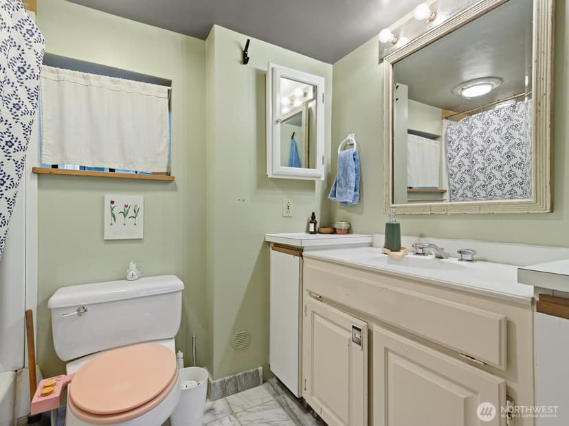 Property photo for 5821 3rd Avenue NW, Seattle photo 31