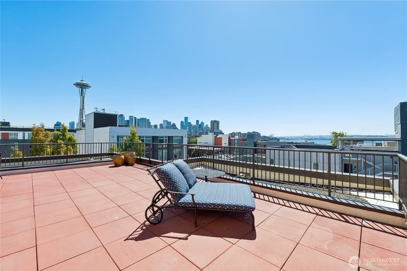 Property photo for 323 Queen Anne Avenue N #711, Seattle photo 32