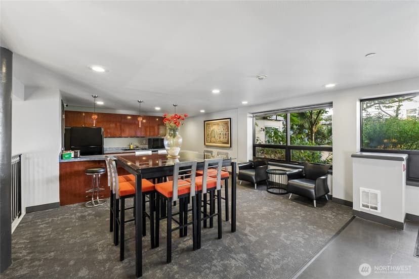 Property photo for 323 Queen Anne Avenue N #711, Seattle photo 19