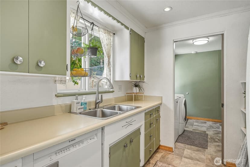 Property photo for 20818 77th Place W, Edmonds photo 11