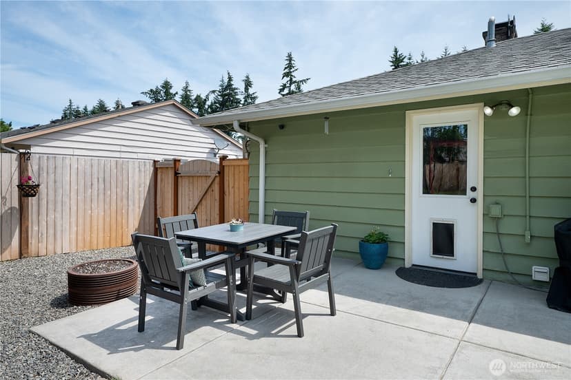Property photo for 20818 77th Place W, Edmonds photo 31