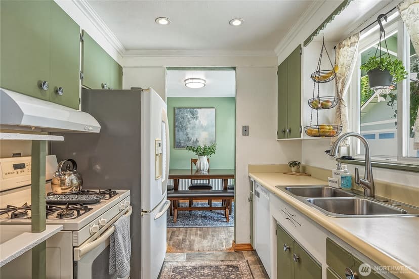 Property photo for 20818 77th Place W, Edmonds photo 8