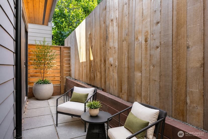 Property photo for 1255 NE 100th Street, Seattle photo 5