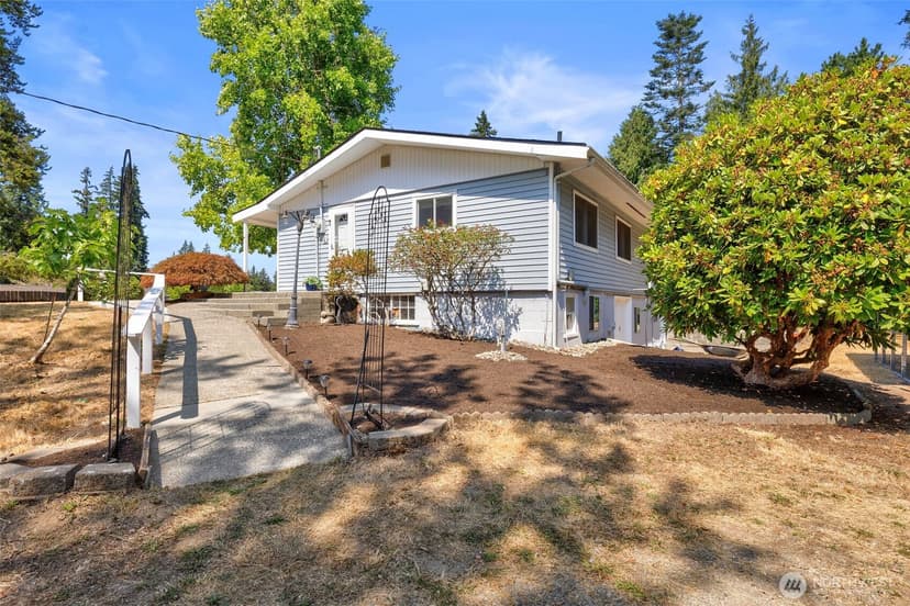 Property photo for 3741 NW Ridgeway Circle, Bremerton photo 4