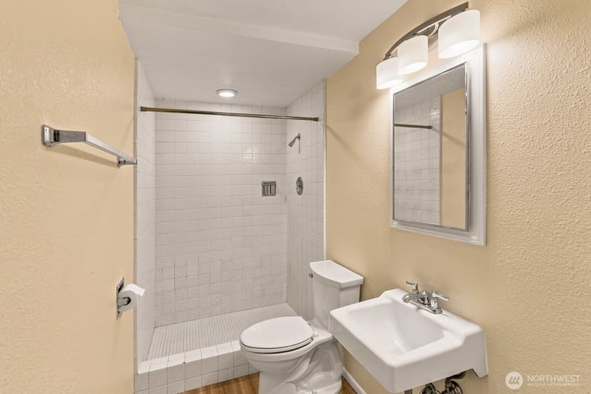 Property photo for 14805 37th Avenue NE, Lake Forest Park photo 20