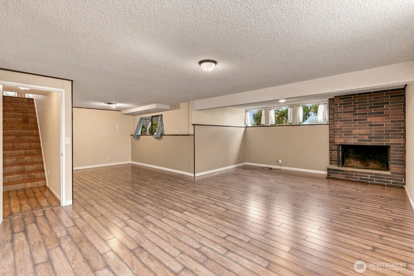 Property photo for 14805 37th Avenue NE, Lake Forest Park photo 18
