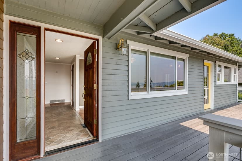 Property photo for 14805 37th Avenue NE, Lake Forest Park photo 6