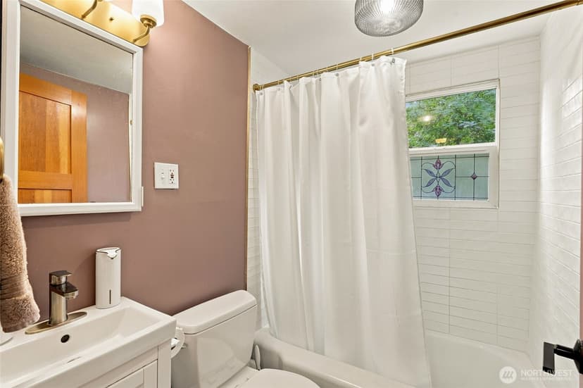 Property photo for 3023 NE 133rd Street, Seattle photo 16