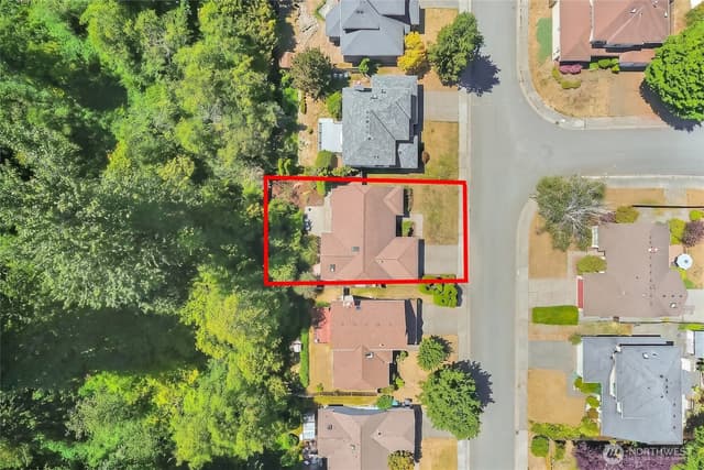 Property photo for 1825 SW 331st Street, Federal Way photo 2