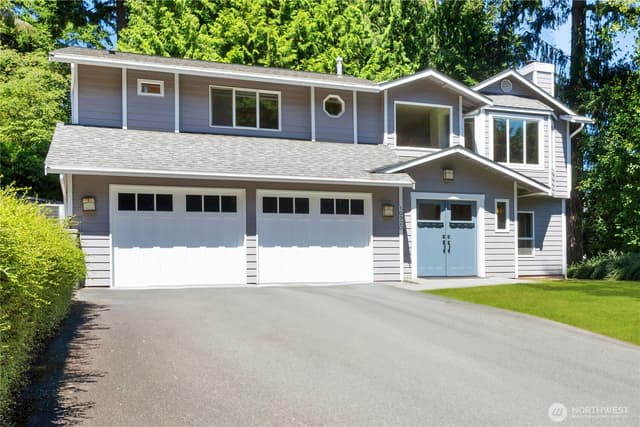 Property photo for 10920 NE 189th Street, Bothell photo 2