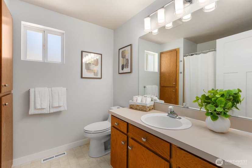 Property photo for 10920 NE 189th Street, Bothell photo 17
