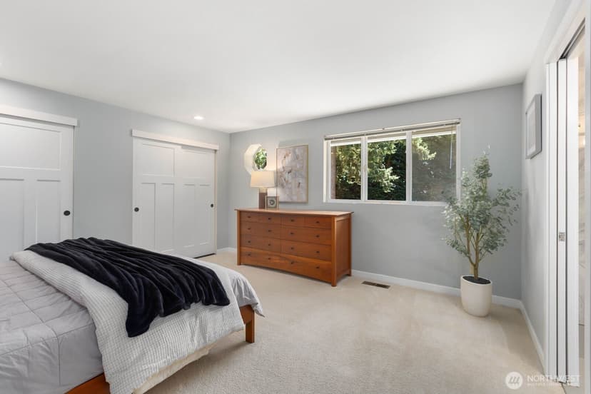 Property photo for 10920 NE 189th Street, Bothell photo 18
