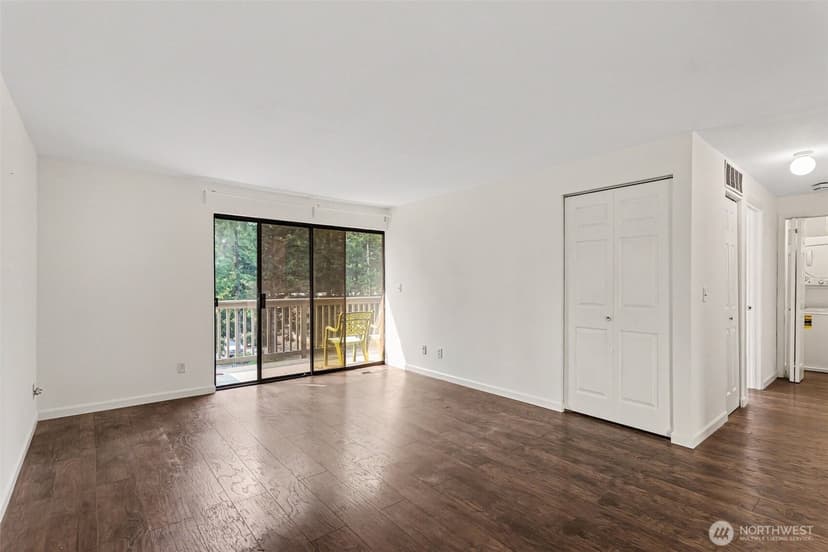 Property photo for 1420 153rd Ave NE #3702, Bellevue photo 6