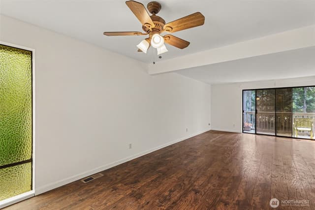 Property photo for 1420 153rd Ave NE #3702, Bellevue photo 5