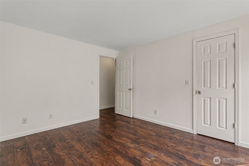Property photo for 1420 153rd Ave NE #3702, Bellevue photo 15