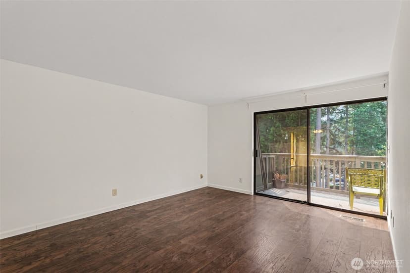 Property photo for 1420 153rd Ave NE #3702, Bellevue photo 12