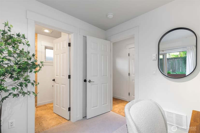 Property photo for 4507 Linden Avenue N #A, Seattle photo 9