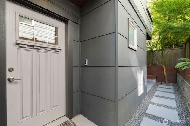 Property photo for 4507 Linden Avenue N #A, Seattle photo 5