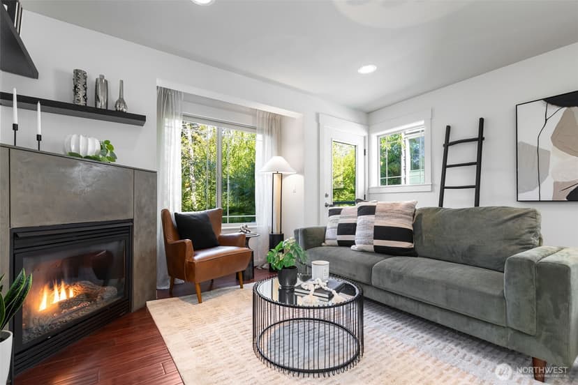 Property photo for 4507 Linden Avenue N #A, Seattle photo 4