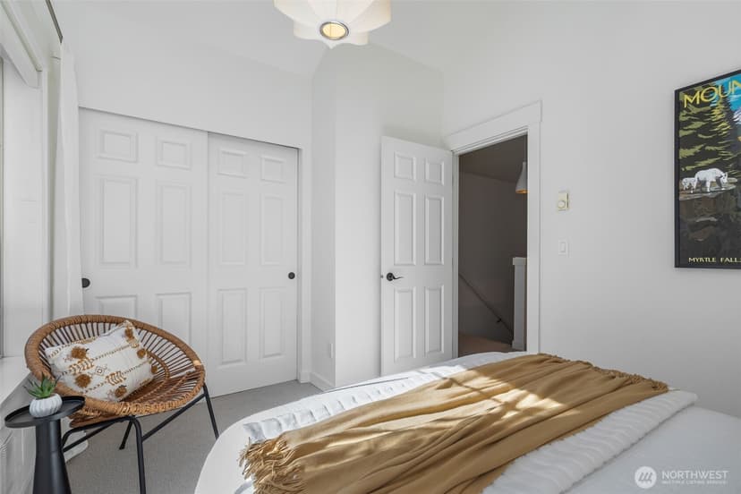Property photo for 4507 Linden Avenue N #A, Seattle photo 22