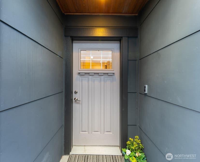 Property photo for 4507 Linden Avenue N #A, Seattle photo 6