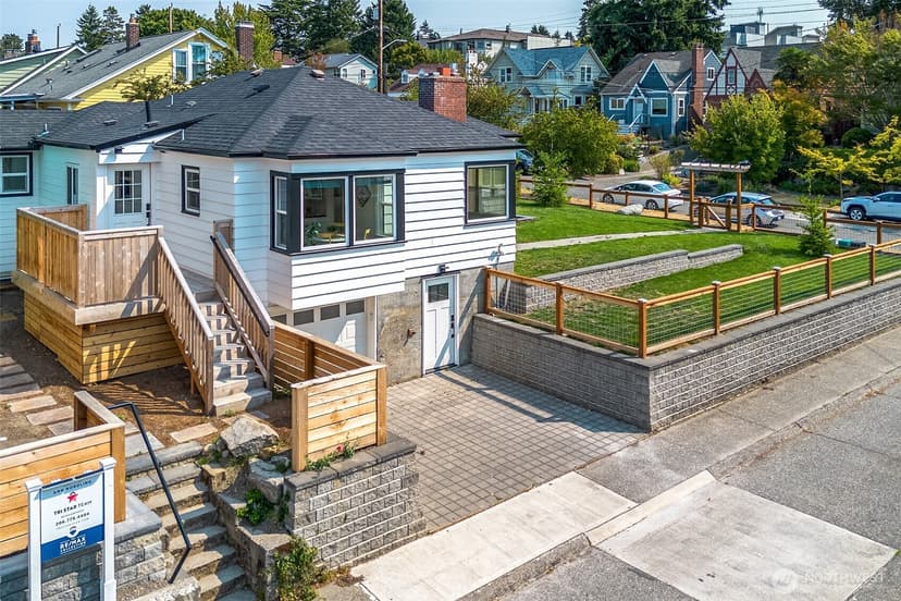 Property photo for 8215 4th Avenue NE, Seattle photo 28